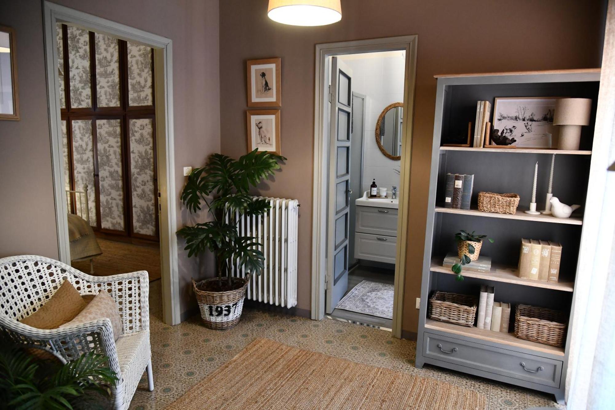 Queen Room