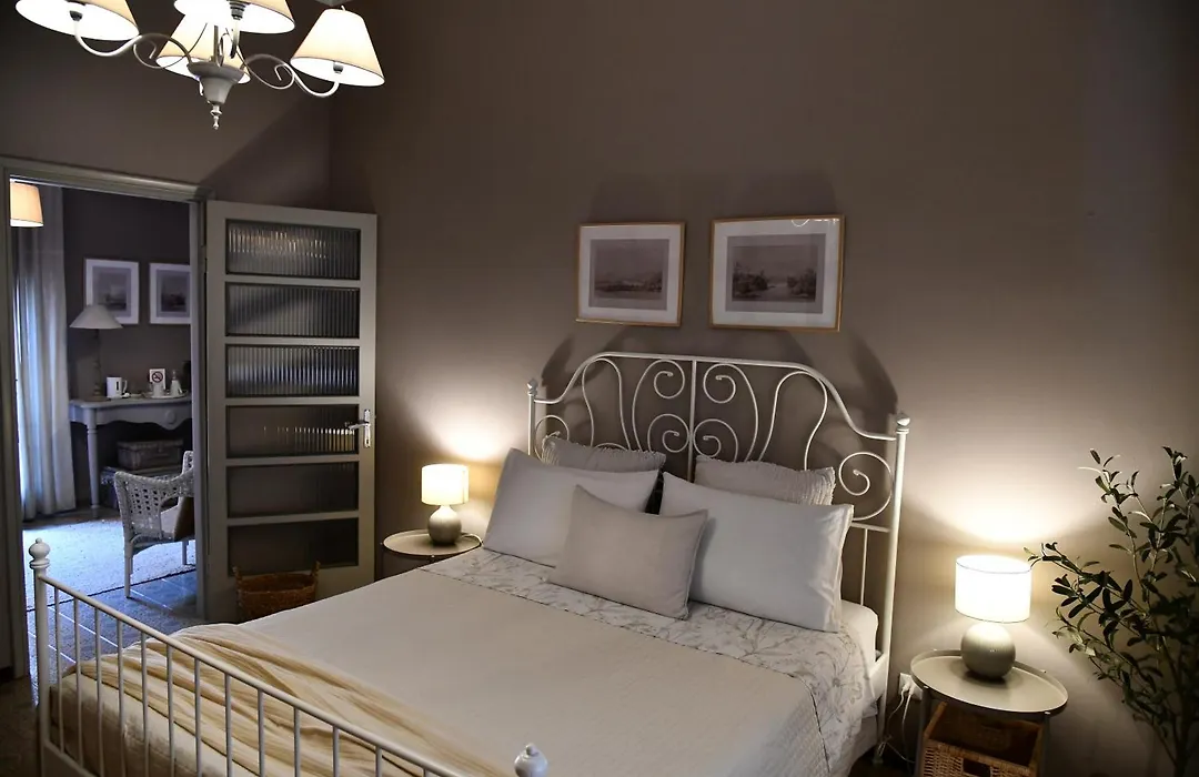 Villa House And Garden B&B-1
